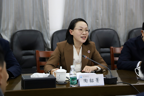 D3C17A4C4EE669DB10F0003A8AE_292DFAB2_4774F