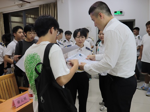 3FD5500F9F33AF3AA2EA74A2ACF_7A737789_13EA3