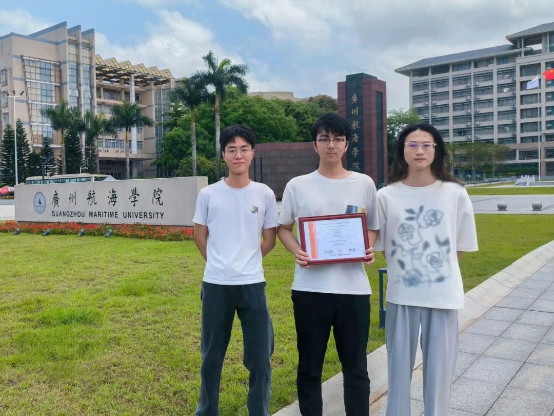 12C8FCDE212337D35A6CA454447_4A555F10_270D4