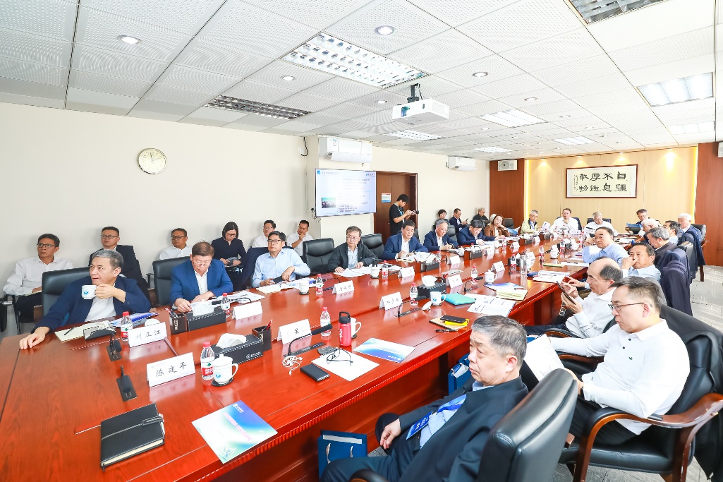 4477439FC4364D7D51E73A0DF8D_F92D661F_4D698