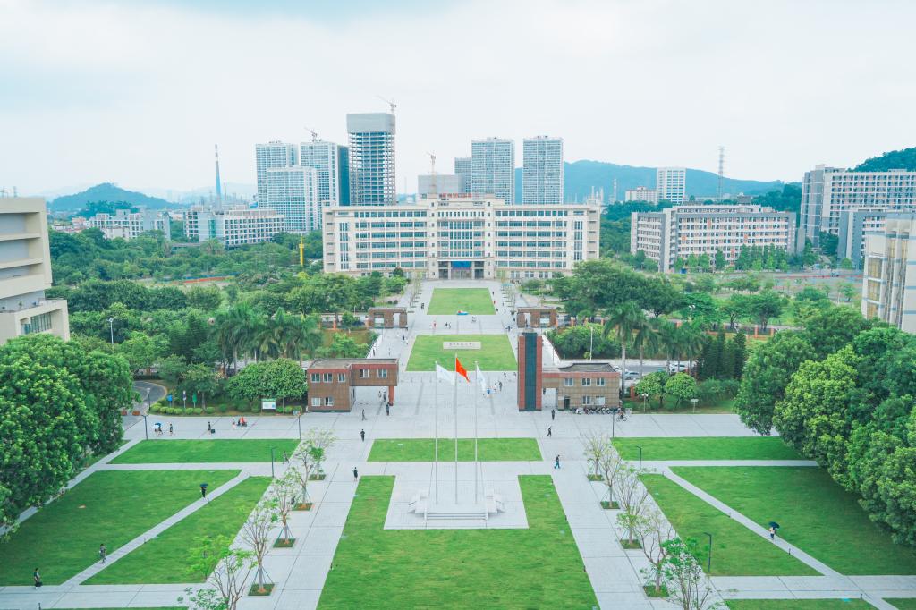 CA7357BECD3299CB32B5F870F23_9BCF9241_1E373