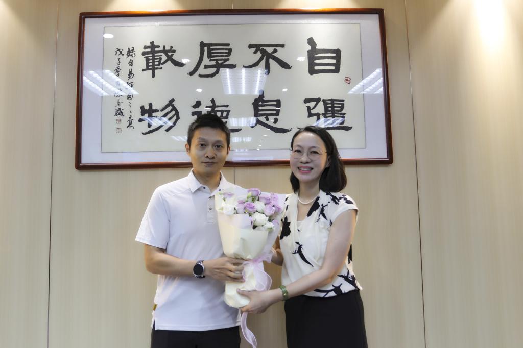 B8E1687B4A3A200A32A91AF76EB_5AE3A57E_F1D0 B8E1687B4A3A200A32A91AF76EB_5AE3A57E_F1D0