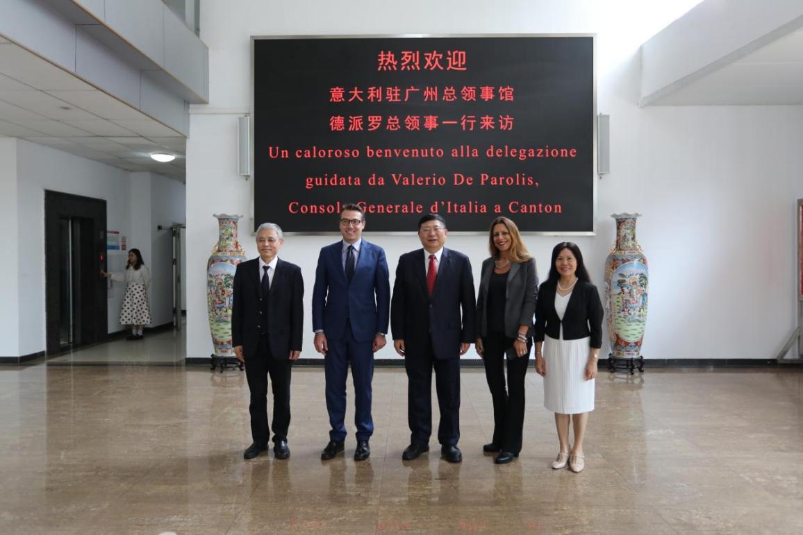 B2F16D52CF73FCEC8D6EC6E26F5_2540EFF6_15C5E