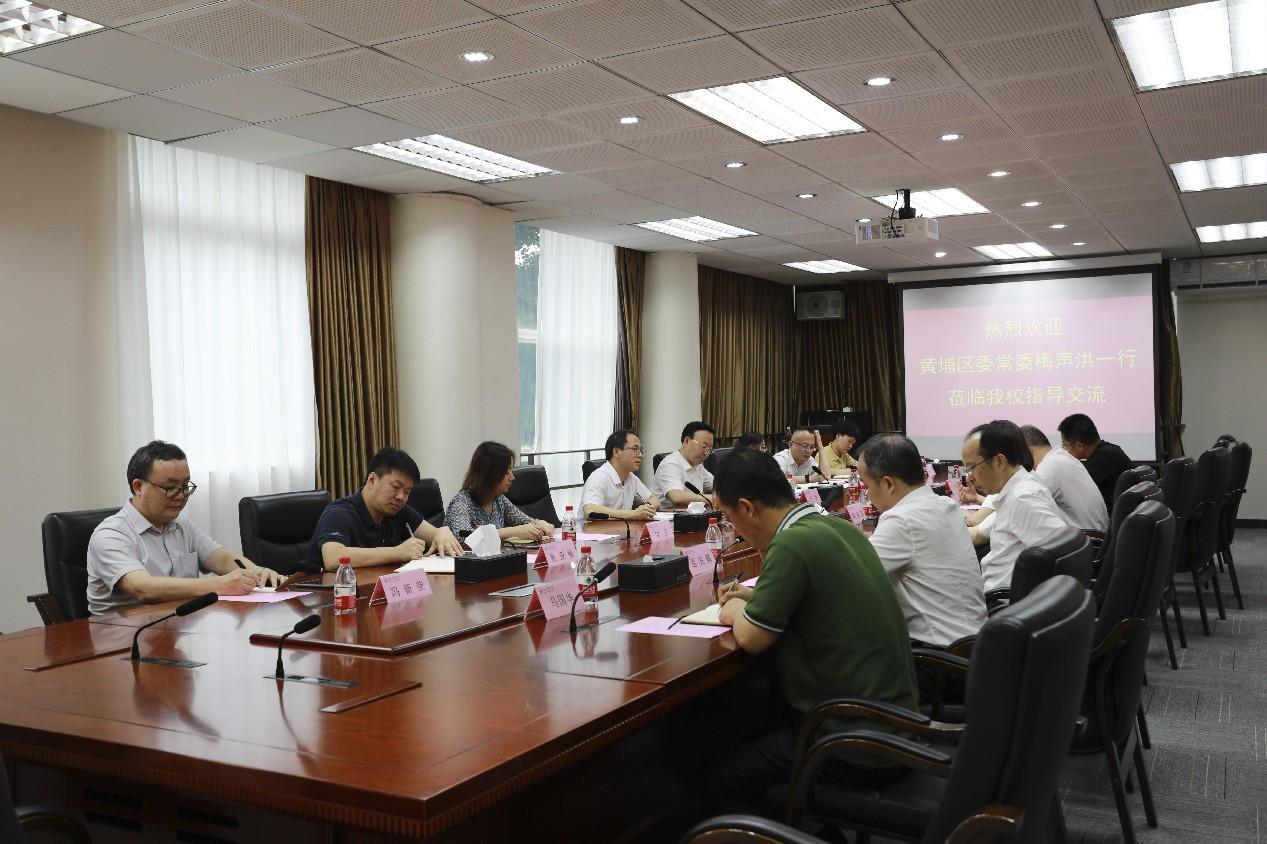 37DE469FEC8556782FE2AC52920_F22C5137_2155C