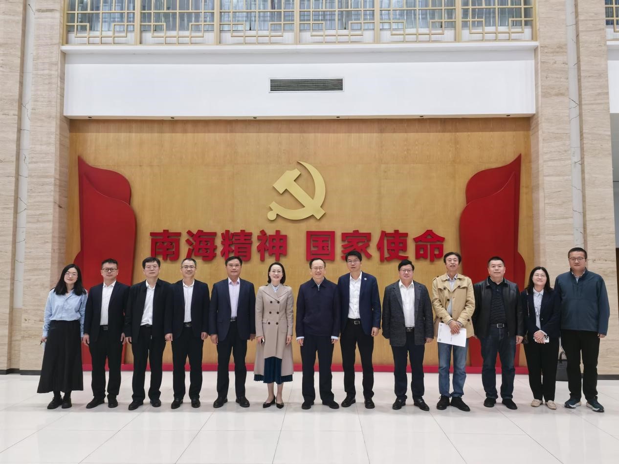 6F7B7134C8EE10CD1404F615785_B4683627_2FAAD