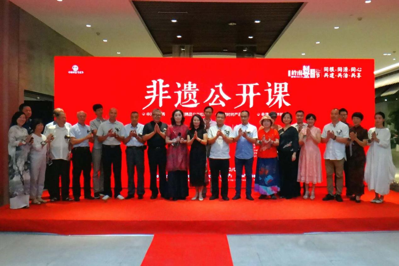 03A5205509892DE8DA5F9D6BDF7_1636FE68_1BDED 03A5205509892DE8DA5F9D6BDF7_1636FE68_1BDED