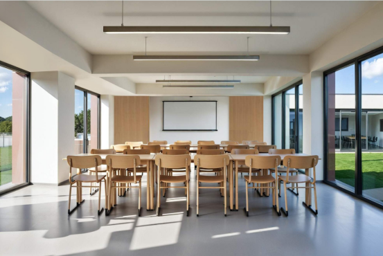 F95A8250554C19B295BDE3B7328_4D7956D5_C83EF