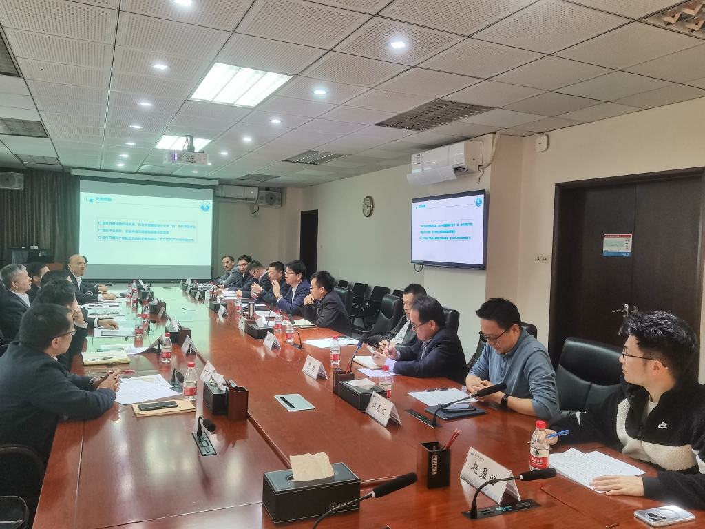 565658BEECC0A5F9BA46E11414C_DCA3C954_184F50 565658BEECC0A5F9BA46E11414C_DCA3C954_184F50