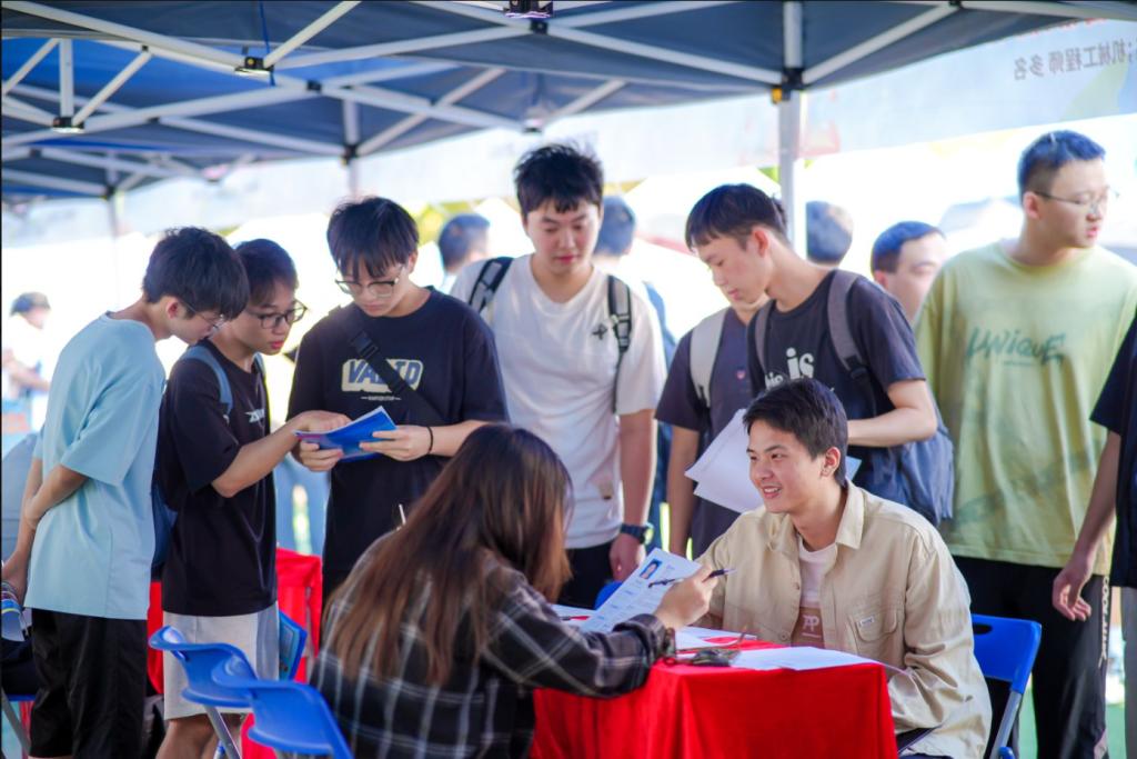 8A8ECF418CD0B39F768E074F2B4_5428E55C_167BF 8A8ECF418CD0B39F768E074F2B4_5428E55C_167BF