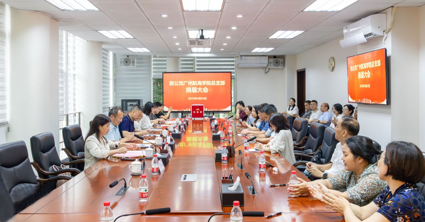 9FB2E7D118D36C7F5615DD5AFFA_35CCE47B_2EC74