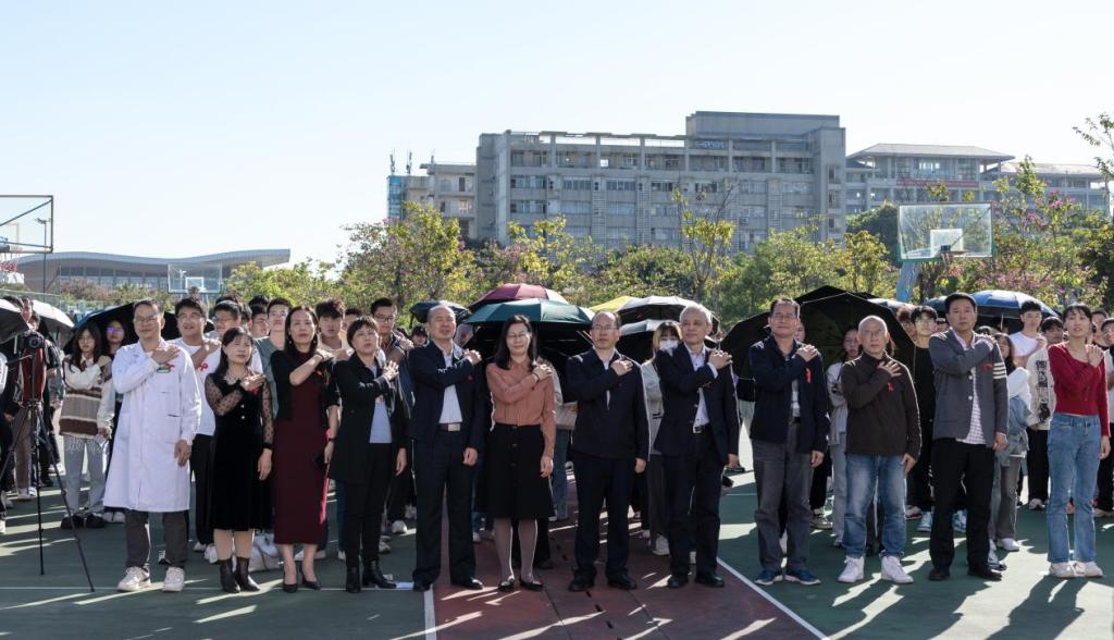 6266545CD16A97E81B699BA129F_25D5D711_170AD