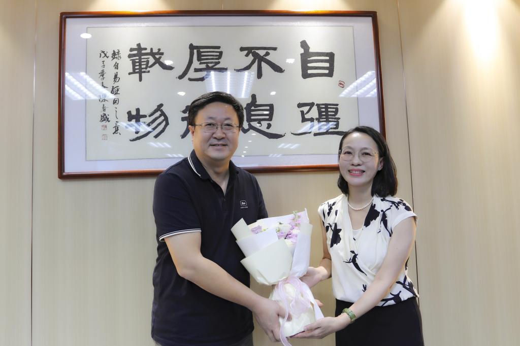 98AAA7677524F10B8BAC57A72E2_21036F0F_FED2 98AAA7677524F10B8BAC57A72E2_21036F0F_FED2